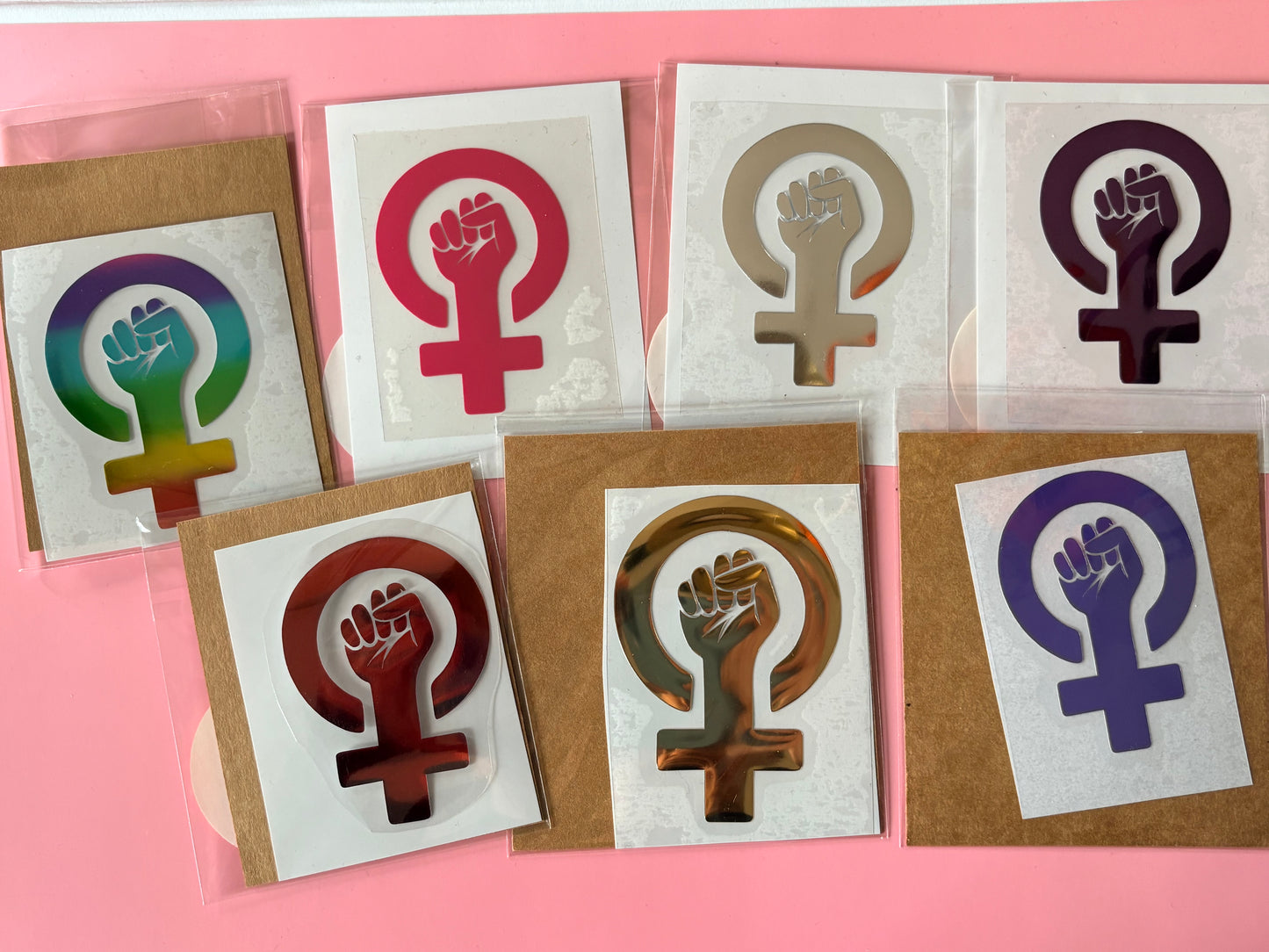 Bügelbild „feministische Faust“
